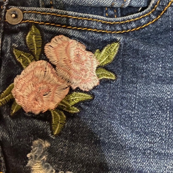 Embroidered Miss Me Jeans - Picture 2 of 6